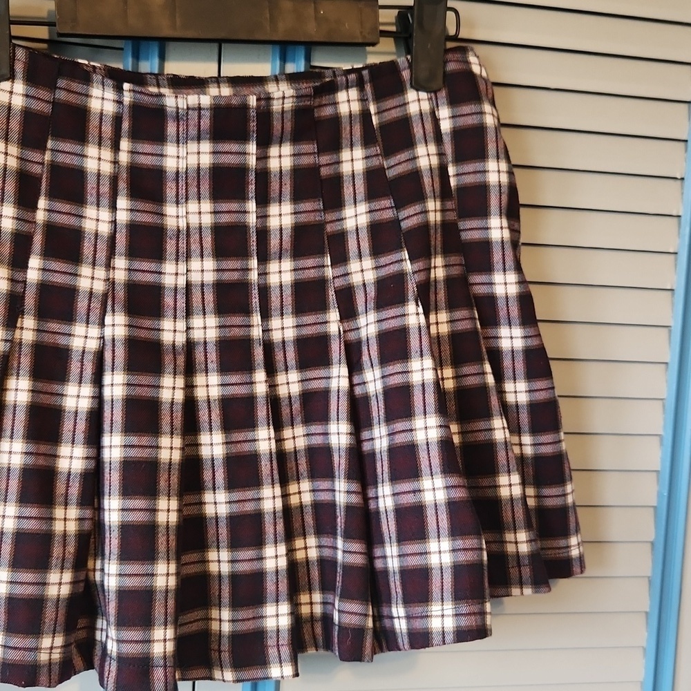 Final Sale Forever 21 Purple and White mini skirt - Picture 8 of 10